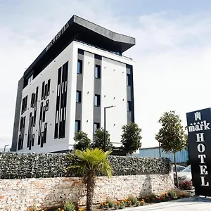 Mark Hotel Tirana فندق