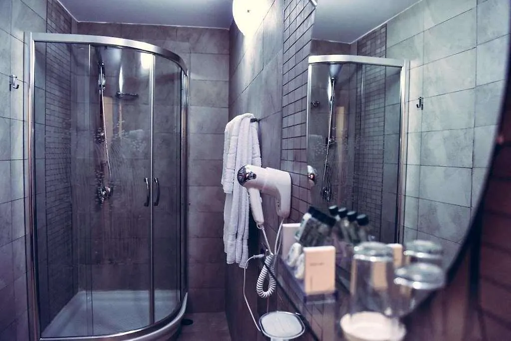 Airport Hotel Tirana - Rinas